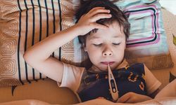 Acil servisler doldu, salgın hızla yayılıyor! Ateş düşmüyorsa dikkat...