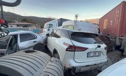Hatay'da 11 aracın karıştığı zincirleme trafik kazası: 11 kişi yaralandı