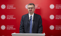 Burhanettin Duran: Gazeteciler tarihin yazılışına tanıklık ediyor