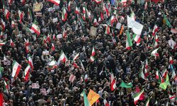 İran'daki protestolarda 3 bin 919 ölü, 24 bin 669 gözaltı