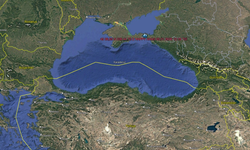 Karadeniz'de sürüklenen Türk gemisi karaya oturdu