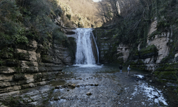Şehir merkezine yakın doğa kaçamağı: Gölalan Şelalesi
