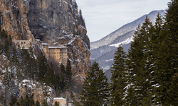 Sümela Manastırı 2025'te 514 bin 596 ziyaretçi ağırladı