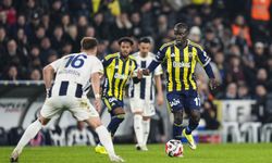 Fenerbahçe zirve takibinde yara aldı