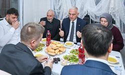 Bakan Ersoy, Ürkmez ailesinin iftar sofrasına konuk oldu