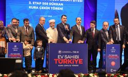 Bakan Kurum: Biz lafla değil, eserle konuşuyoruz