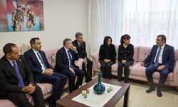 Cumhurbaşkanı Yardımcısı Yılmaz, Mersin'de şehit ailesini ziyaret etti