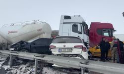Erzurum'daki zincirleme trafik kazasında 27 kişi yaralandı