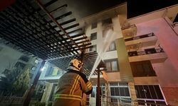 Karaman'da 5 katlı binada yangın çıktı: 10 kişi dumandan etkilendi