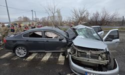 Bingöl'de kaza: 2 ölü, 4 yaralı