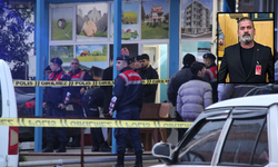 Emekli polis dehşet saçtı: Eşini ve MHP ilçe başkanını silahla vurarak öldürdü