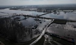 Meriç Nehri taştı: Edirne’de tarım arazileri ve çiftlikler sular altında