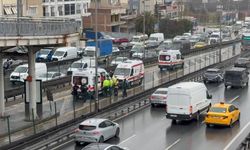 Avcılar'da iki metrobüs çarpıştı! Yaralılar var...