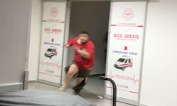 Bıçaklanarak yaralandılar, sedyeden atlayıp gazetecilere saldırdılar