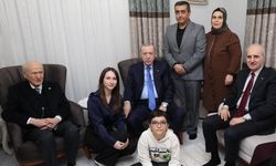 Cumhurbaşkanı Erdoğan ve Bahçeli depremzede aileyi ziyaret etti