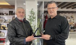 Temizlik işçisinden alkışlanacak hareket