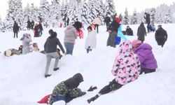 Uludağ’da tatilin son günü yoğunluğu! Pistler dolup taştı...