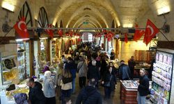 Gaziantep'te ziyaretçi yoğunluğu esnafa çifte bayram yaşattı