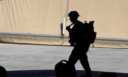 İngiltere, üslerini İran'ı vurması için ABD'ye açtı