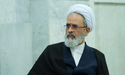 İran'da Geçici Liderlik Konseyi Üyesi Ayetullah Arafi ilk kez konuştu