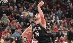 Alperen Şengün, Chicago Bulls karşısında "triple-double" yaptı