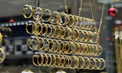 Savaş gerilimi altını hareketlendirdi! Rekor beklentisi var mı?