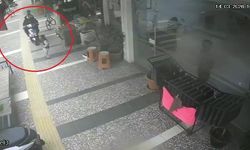 Antalya'da feci kaza! Kaldırımda giden motosiklet küçük çocuğa çarptı