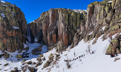 Bingöl'deki Çır Şelalesi ziyaretçilerini ağırlıyor