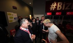 Cumhurbaşkanı Erdoğan, A Milli Futbol Takımı'nı tebrik etti