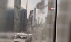 Dubai'de hava saldırısı engellendi, enkaz parçaları gökdelene düştü