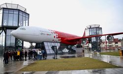 Emekli uçak 'bilim merkezi' olarak havacılık meraklılarını ağırlıyor