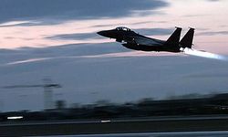 ABD'ye ait F-15 savaş uçağı Kuveyt'te düştü