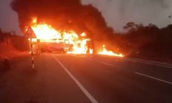 Hindistan'da otobüsle kamyon çarpıştı: 13 kişi hayatını kaybetti