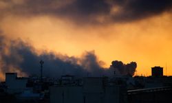 Tahran'ın bazı bölgelerinde elektrik kesildi