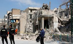 İran'da hayatını kaybedenlerin sayısı 926'ya yükseldi