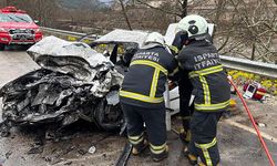 Isparta-Antalya kara yolunda korkunç kaza: 2 kişi hayatını kaybetti