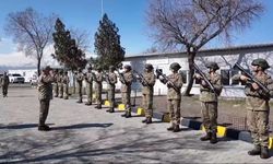 Kara Kuvvetleri Komutanı Orgeneral Tokel, İran sınırında incelemelerde bulundu