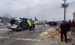 Samsun'da freni boşalan kamyon 6 araca çarptı: Çok sayıda yaralı var