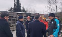 Yalova'da servis midibüsü devrildi: Ölü ve yaralılar var