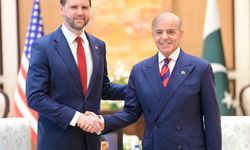 ABD Başkan Yardımcısı JD Vance, Pakistan Başbakanı Şerif ile görüştü