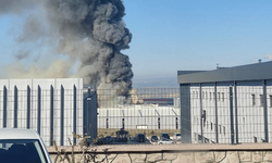 Ankara'da boya fabrikasında yangın