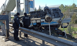 Ankara'da halk otobüsü üst geçide çarptı: Ölü ve yaralılar var