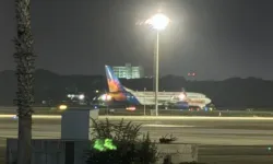 Antalya'da pilotu rahatsızlanan uçak acil iniş yaptı