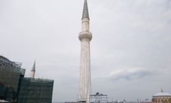 Ayasofya-i Kebir Camii'nin kuzeydoğu minaresinde restorasyon tamamlandı