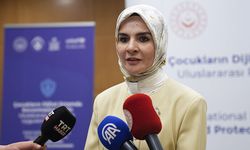 Bakan Göktaş: Çocuklarımızı dijital dünyanın risklerine karşı yalnız bırakmamalıyız