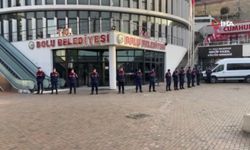 Son dakika... Bolu Belediyesi’ne yönelik soruşturma! Belediye binasında jandarma arama yapıyor