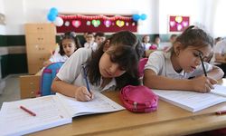 Bugün okullar tatil mi? 24 Nisan 2026 okullar tatil mi, kamu kurumları çalışıyor mu?