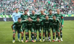 Bursaspor şampiyonluğunu ilan etti! 1. Lig'e yükseldi