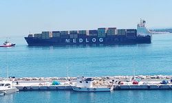 Çanakkale Boğazı'nda arızalanan gemi güvenli bölgeye çekildi