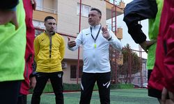 Devlet memurluğunu bırakıp kendi futbol kulübünü kurdu: “Hayalimi başardım”